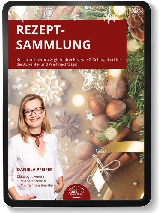 Rezeptsammlung mit 15 LowCarb- und glutenfreien Weihnachtsrezepten von Daniela Pfeifer, Titelseite auf dem Tablet